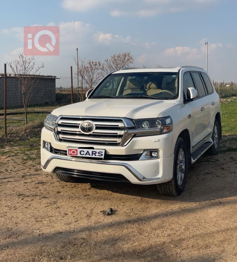 تويوتا لاندكروزر